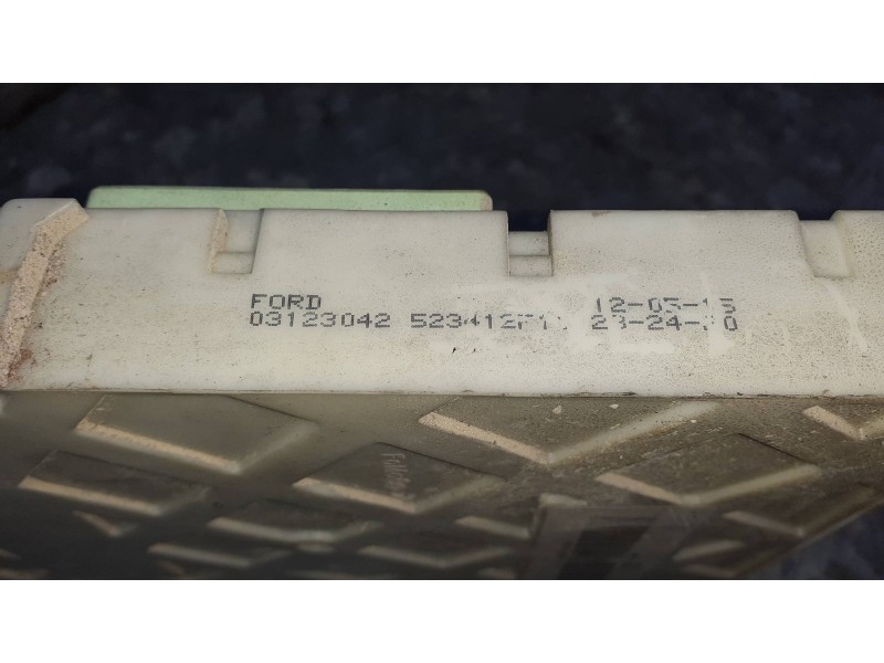 Recambio de caja reles / fusibles para ford ranger (tke) doppelkabine 4x4 xl referencia OEM IAM 03123042 523412F1 DB3914A073BC