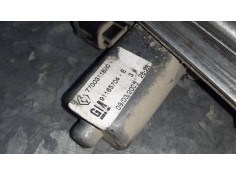 Recambio de elevalunas delantero izquierdo para opel vivaro referencia OEM IAM 7700311820 ELECTRICO CON MOTOR 2