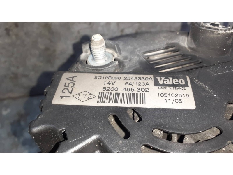Recambio de alternador para opel vivaro referencia OEM IAM 2543339A 125A VALEO