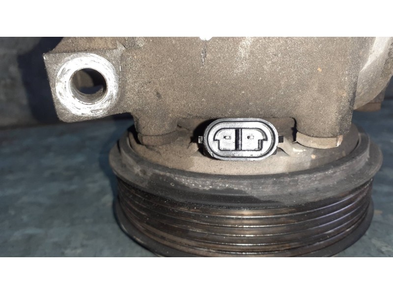 Recambio de compresor aire acondicionado para opel vivaro referencia OEM IAM 6560630  