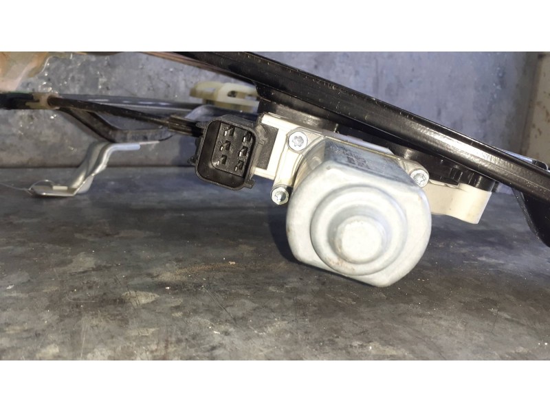Recambio de elevalunas delantero derecho para volkswagen polo (9n3) referencia OEM IAM BM51A23200BF ELECTRICO CON MOTOR Recambio de elevalunas delantero derecho para volkswagen polo (9n3) referencia OEM IAM BM51A23200BF ELECTRICO CON MOTOR