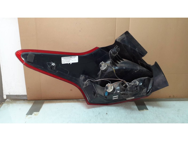 Recambio de piloto trasero derecho para ford focus lim. business referencia OEM IAM F1EB13404  