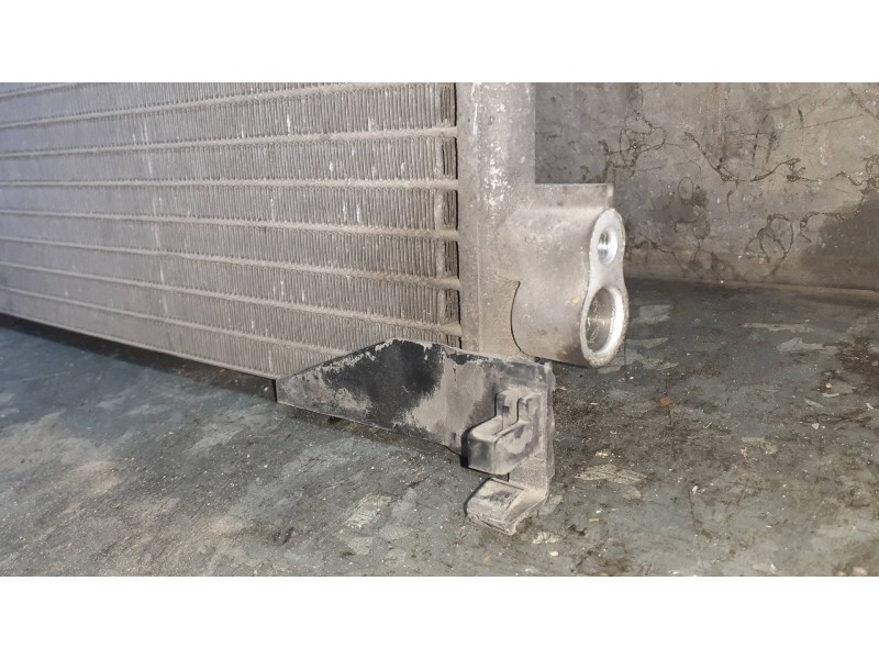 Recambio de condensador / radiador aire acondicionado para opel vivaro referencia OEM IAM 7700312901  
