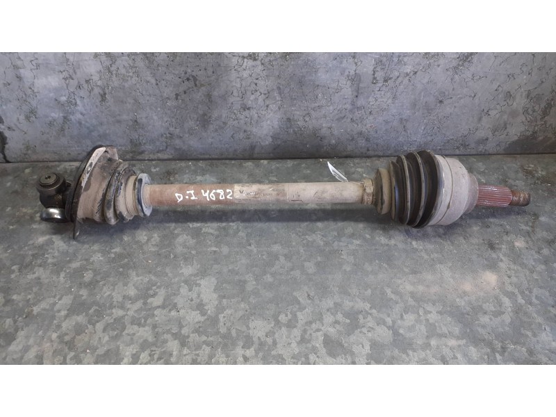 Recambio de transmision delantera izquierda para opel vivaro referencia OEM IAM 93856470 8200485589 8200485589