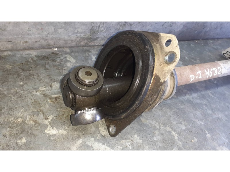 Recambio de transmision delantera izquierda para opel vivaro referencia OEM IAM 93856470 8200485589 8200485589