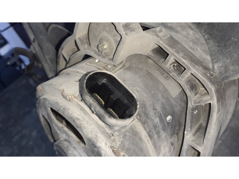 Recambio de electroventilador para opel vivaro referencia OEM IAM 1831247 8200151873E 