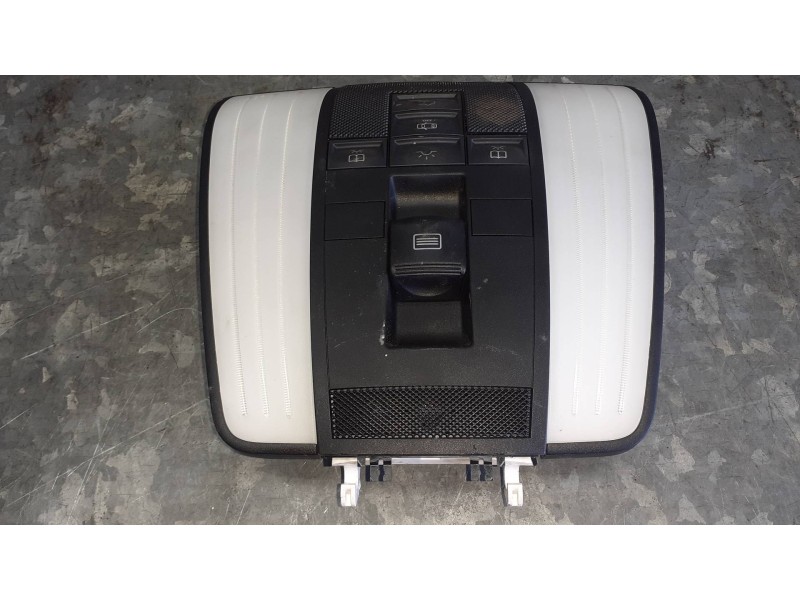 Recambio de luz interior para mercedes-benz clase e (w212) lim. referencia OEM IAM A2129000823 A2C86808700 
