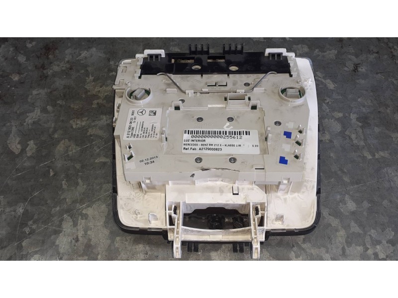 Recambio de luz interior para mercedes-benz clase e (w212) lim. referencia OEM IAM A2129000823 A2C86808700 