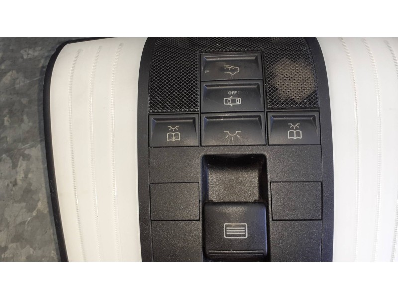 Recambio de luz interior para mercedes-benz clase e (w212) lim. referencia OEM IAM A2129000823 A2C86808700 