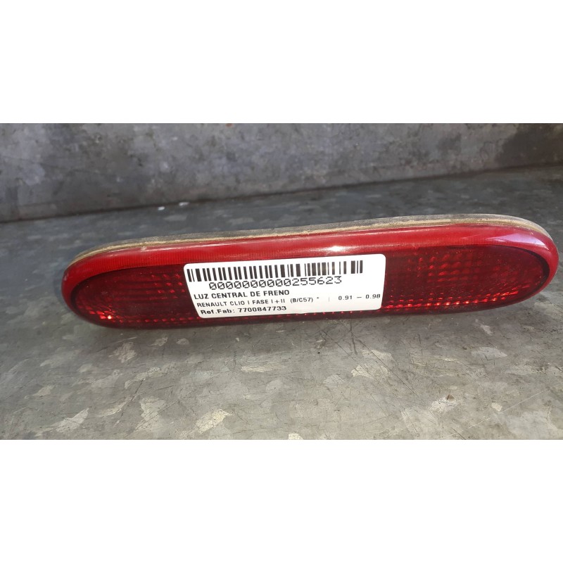 Recambio de luz central de freno para renault clio i fase i+ii (b/c57) referencia OEM IAM 7700847733  