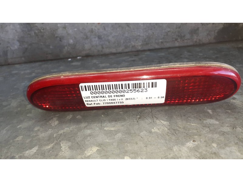 Recambio de luz central de freno para renault clio i fase i+ii (b/c57) referencia OEM IAM 7700847733  