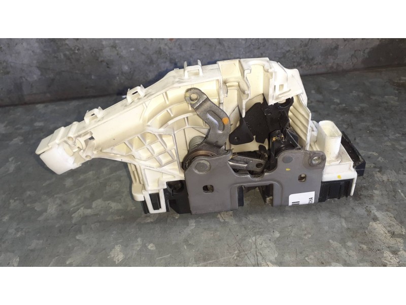 Recambio de cerradura puerta delantera derecha para mercedes-benz clase e (w212) lim. referencia OEM IAM A0997200435  