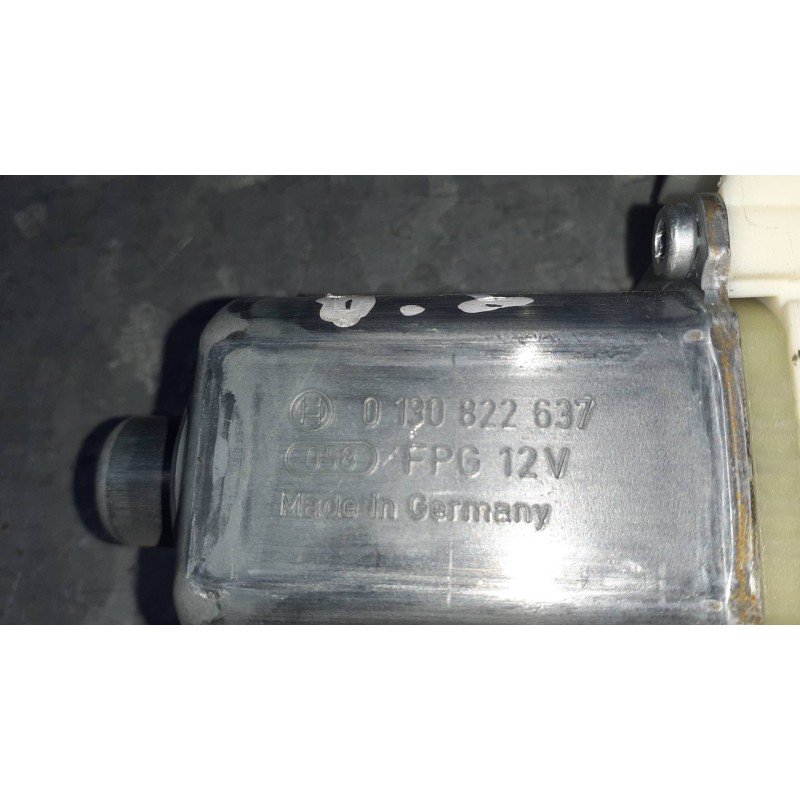 Recambio de motor elevalunas delantero izquierdo para mercedes-benz clase e (w212) lim. referencia OEM IAM 0130822637 A212906680