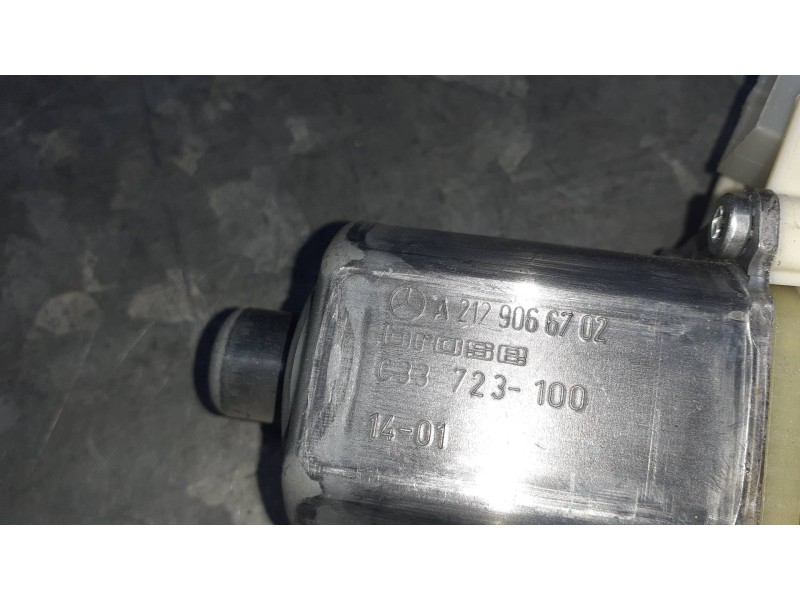 Recambio de motor elevalunas delantero derecho para mercedes-benz clase e (w212) lim. referencia OEM IAM A2129066702 0130822636 