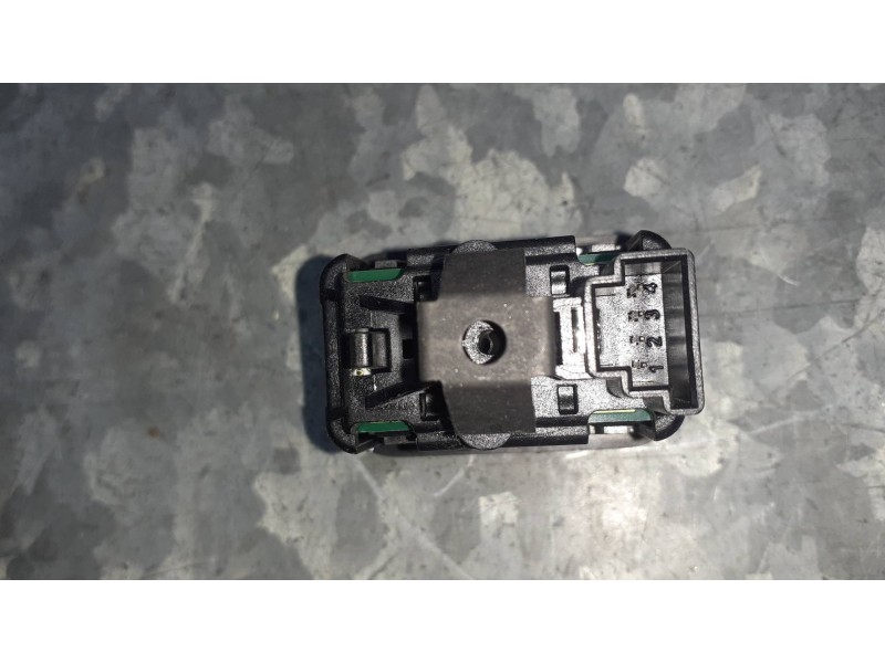 Recambio de mando elevalunas trasero derecho para mercedes-benz clase e (w212) lim. referencia OEM IAM A2049058102 10023289 1007