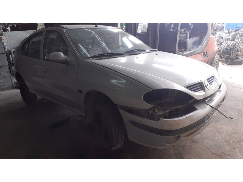 renault megane i fase 2 berlina (ba0) del año 2000