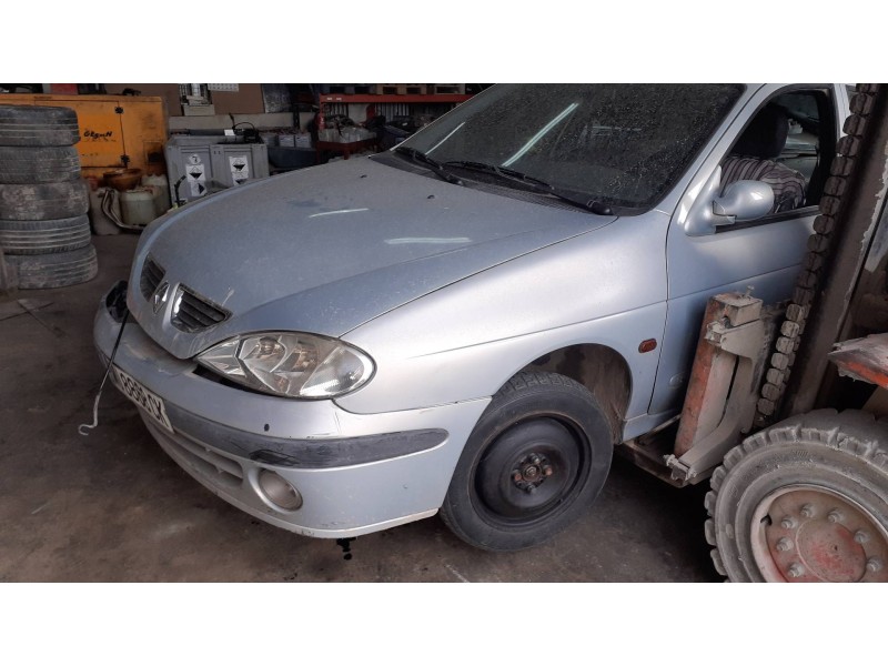 renault megane i fase 2 berlina (ba0) del año 2000