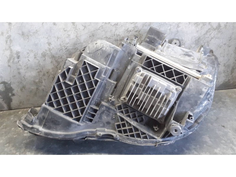 Recambio de faro derecho para mercedes-benz clase e (w212) lim. referencia OEM IAM A2128205039KZ 1EX01106676 XENON
