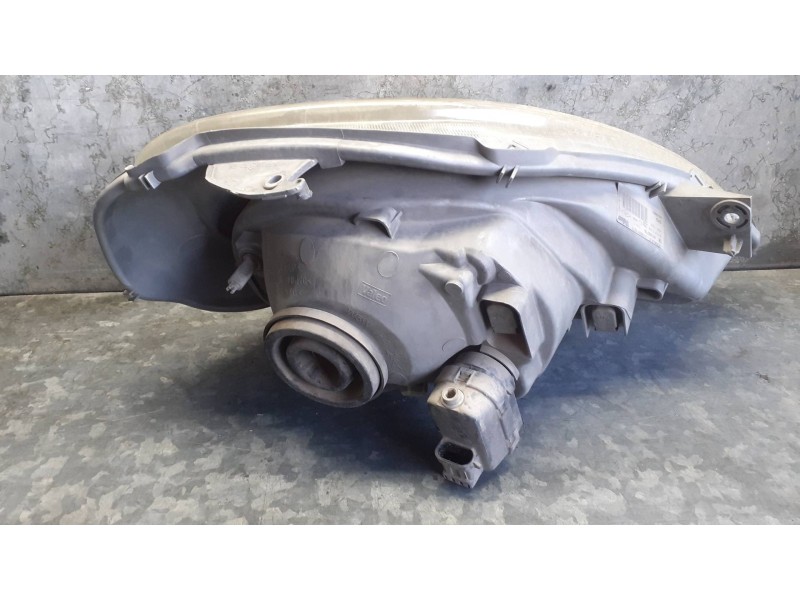 Recambio de faro izquierdo para opel vivaro referencia OEM IAM 7700311371 91165719 89308690