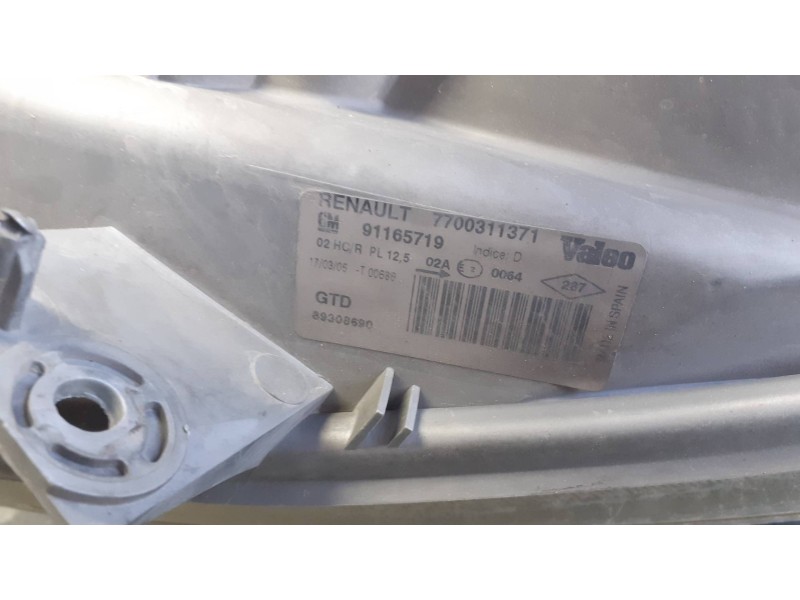 Recambio de faro izquierdo para opel vivaro referencia OEM IAM 7700311371 91165719 89308690