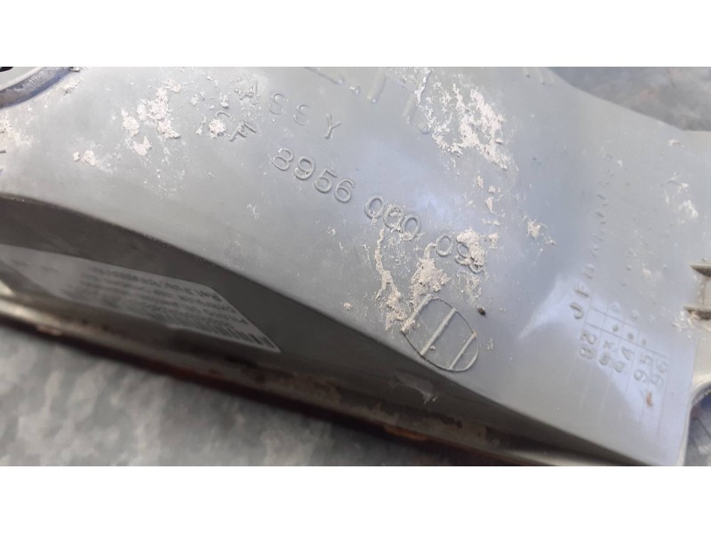 Recambio de piloto delantero izquierdo para chrysler jeep cherokee (xj) referencia OEM IAM 8956000101  