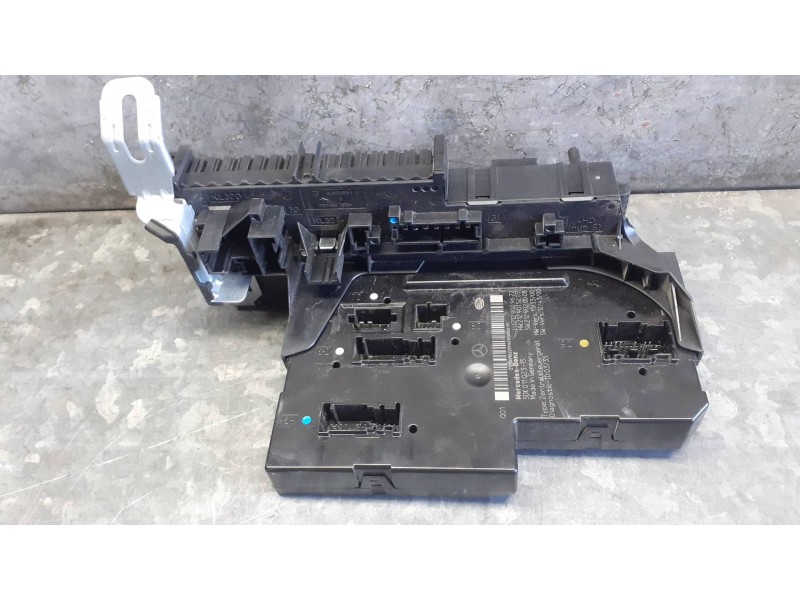 Recambio de caja reles / fusibles para mercedes-benz clase e (w212) lim. referencia OEM IAM 5DK01102315 2129020008 2129015205