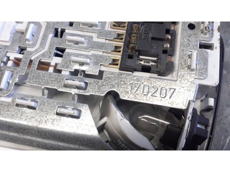 Recambio de luz interior para mercedes-benz clase e (w212) lim. referencia OEM IAM 170201  