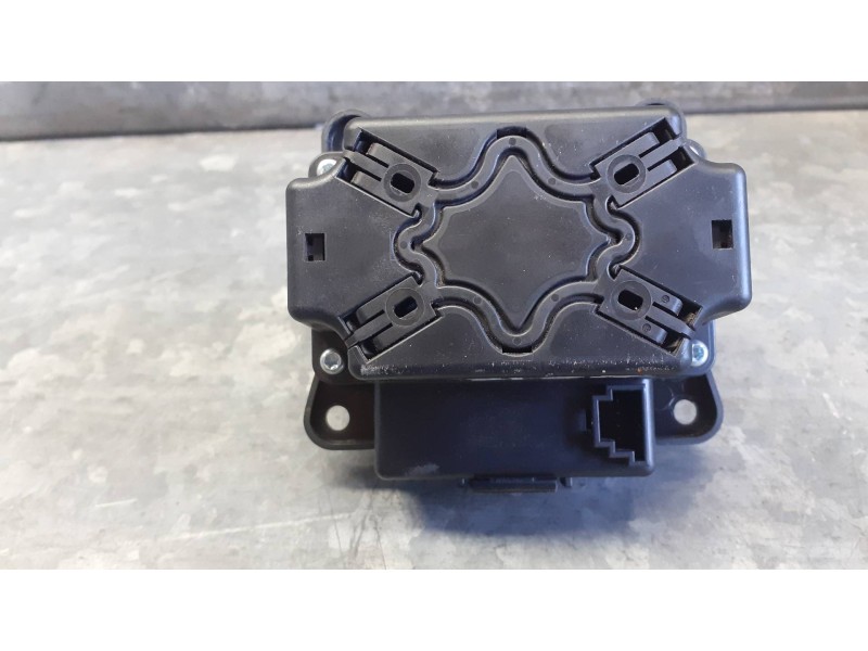 Recambio de mando multifuncion para mercedes-benz clase e (w212) lim. referencia OEM IAM A2129007619 03358560201 A2129020607