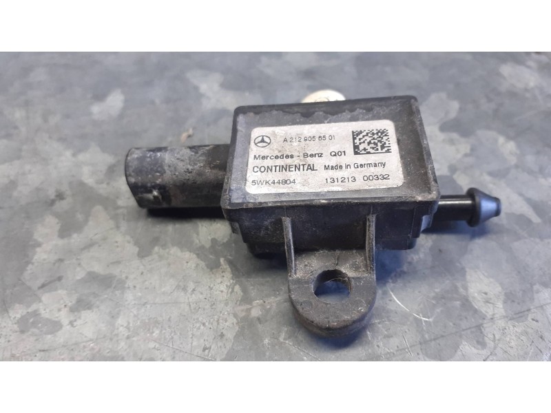 Recambio de sensor para mercedes-benz clase e (w212) lim. referencia OEM IAM A2129058501  