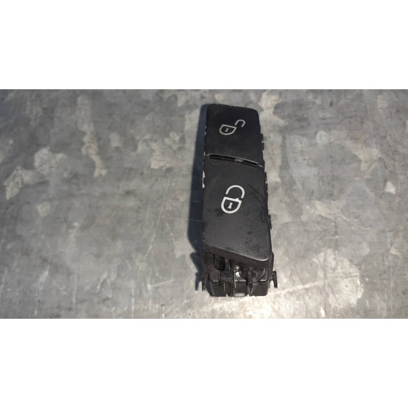 Recambio de mando bloqueo puertas para mercedes-benz clase e (w212) lim. referencia OEM IAM A2049058402 10023298  Recambio de mando bloqueo puertas para mercedes-benz clase e (w212) lim. referencia OEM IAM A2049058402 10023298