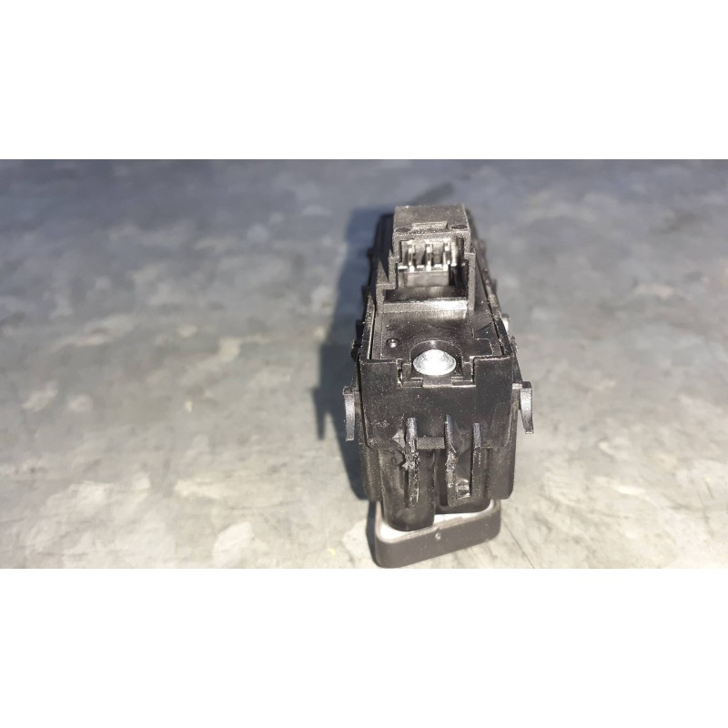 Recambio de mando bloqueo puertas para mercedes-benz clase e (w212) lim. referencia OEM IAM A2049058402 10023298  Recambio de mando bloqueo puertas para mercedes-benz clase e (w212) lim. referencia OEM IAM A2049058402 10023298