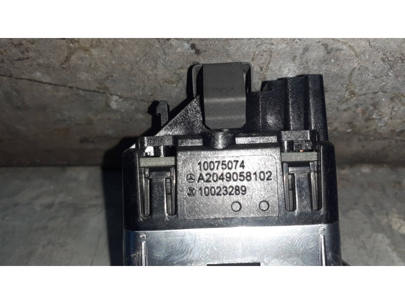 Recambio de mando elevalunas delantero derecho para mercedes-benz clase e (w212) lim. referencia OEM IAM A2049058102 10023289 10