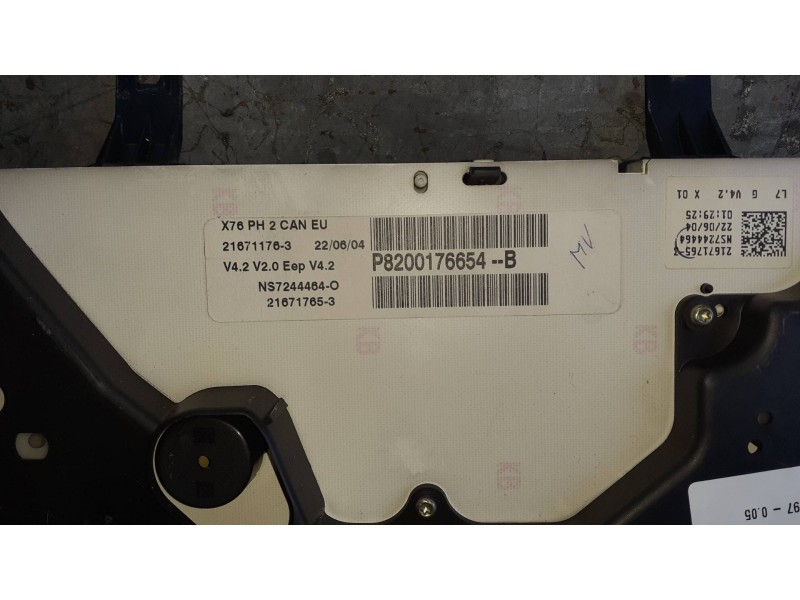 Recambio de cuadro instrumentos para renault kangoo (f/kc0) referencia OEM IAM 216711763 NS7244464O P8200176654B