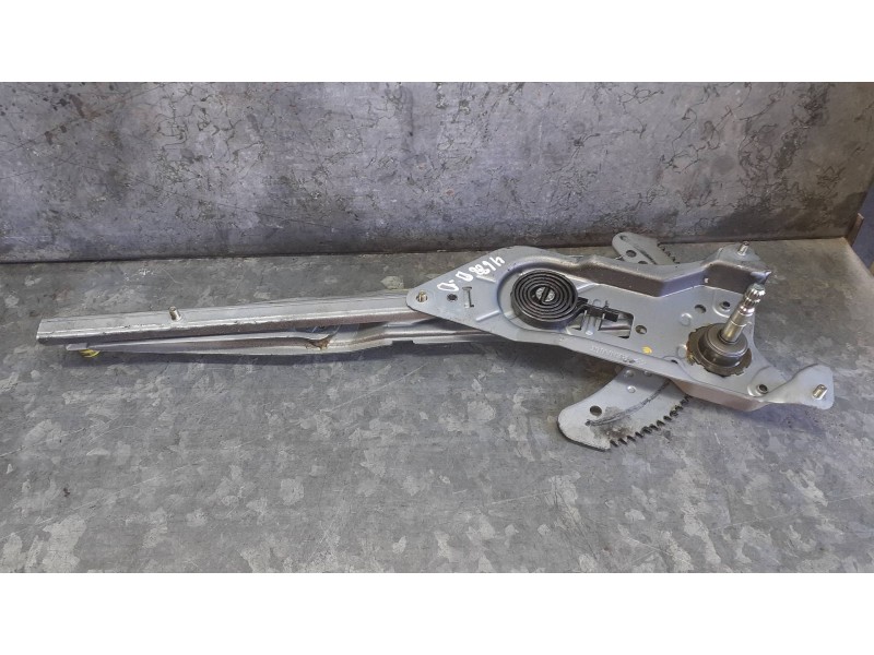 Recambio de elevalunas delantero derecho para renault kangoo (f/kc0) referencia OEM IAM 8200157006 MANUAL 