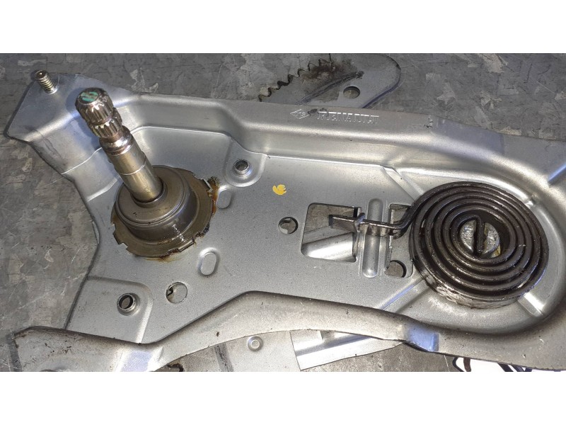 Recambio de elevalunas delantero derecho para renault kangoo (f/kc0) referencia OEM IAM 8200157006 MANUAL 