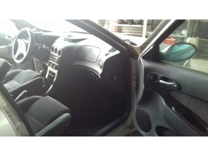 alfa romeo 156 (116) del año 2002