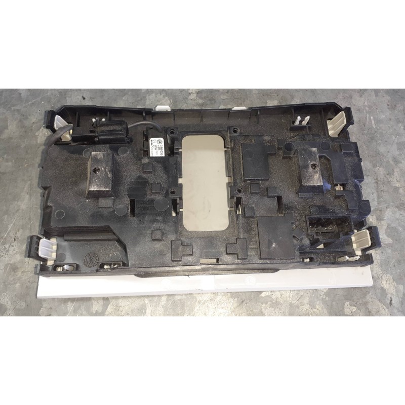 Recambio de luz interior para seat ibiza (kj1) referencia OEM IAM 2GA947105S   Recambio de luz interior para seat ibiza (kj1) referencia OEM IAM 2GA947105S