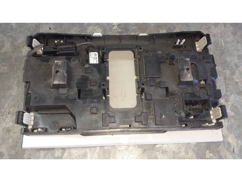 Recambio de luz interior para seat ibiza (kj1) referencia OEM IAM 2GA947105S   Recambio de luz interior para seat ibiza (kj1) referencia OEM IAM 2GA947105S