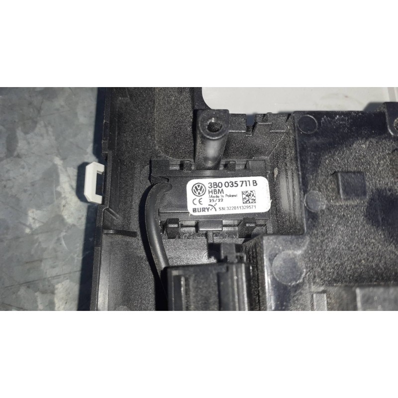 Recambio de luz interior para seat ibiza (kj1) referencia OEM IAM 2GA947105S   Recambio de luz interior para seat ibiza (kj1) referencia OEM IAM 2GA947105S