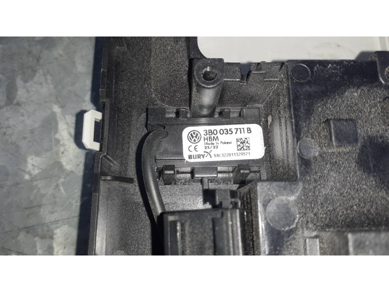 Recambio de luz interior para seat ibiza (kj1) referencia OEM IAM 2GA947105S   Recambio de luz interior para seat ibiza (kj1) referencia OEM IAM 2GA947105S