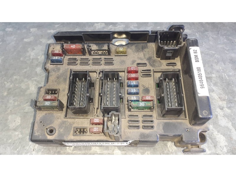 Recambio de caja reles / fusibles para peugeot 307 (s1) referencia OEM IAM 9646405180 BSM2B2 