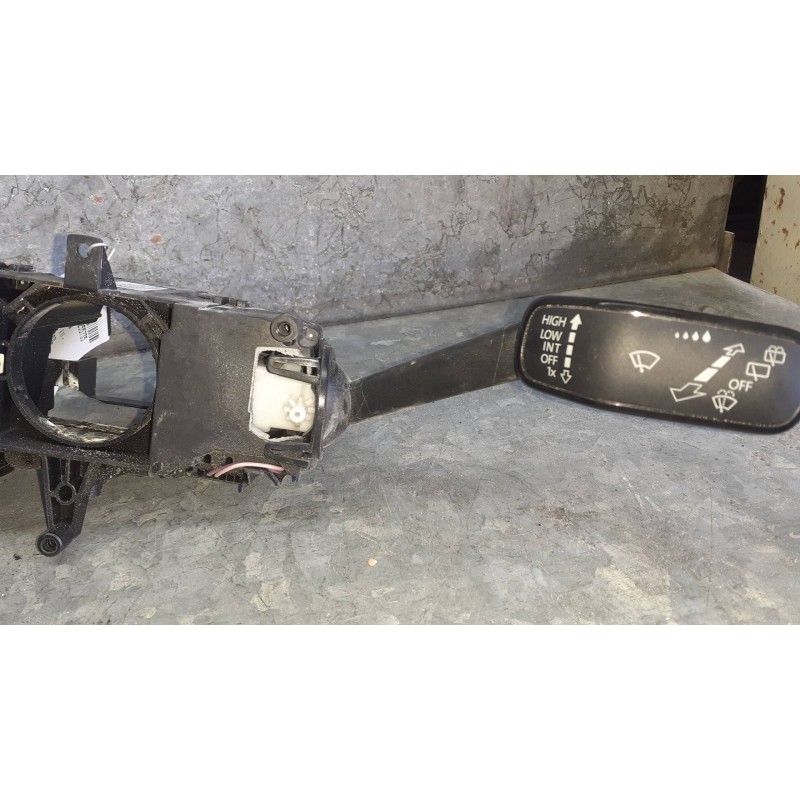 Recambio de mando multifuncion para seat ibiza (kj1) referencia OEM IAM 2Q1953507L 1034794500  Recambio de mando multifuncion para seat ibiza (kj1) referencia OEM IAM 2Q1953507L 1034794500