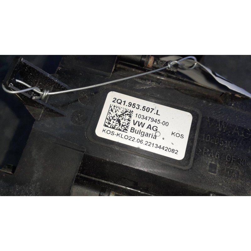 Recambio de mando multifuncion para seat ibiza (kj1) referencia OEM IAM 2Q1953507L 1034794500  Recambio de mando multifuncion para seat ibiza (kj1) referencia OEM IAM 2Q1953507L 1034794500