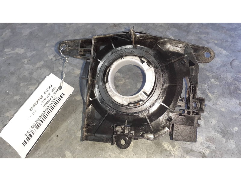 Recambio de anillo airbag para seat ibiza (kj1) referencia OEM IAM 6RA959653A   Recambio de anillo airbag para seat ibiza (kj1) referencia OEM IAM 6RA959653A