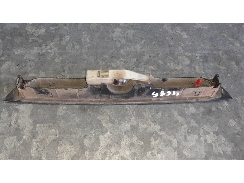 Recambio de luz central de freno para citroen c3 referencia OEM IAM 89028538 9638523480 