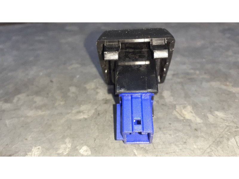 Recambio de warning para seat ibiza (kj1) referencia OEM IAM   