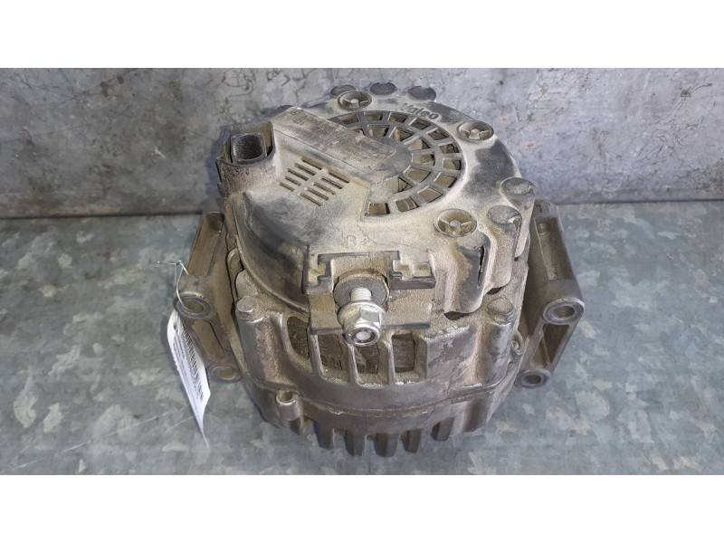Recambio de alternador para mercedes-benz clase e (w212) lim. referencia OEM IAM A0009067702 180A VALEO
