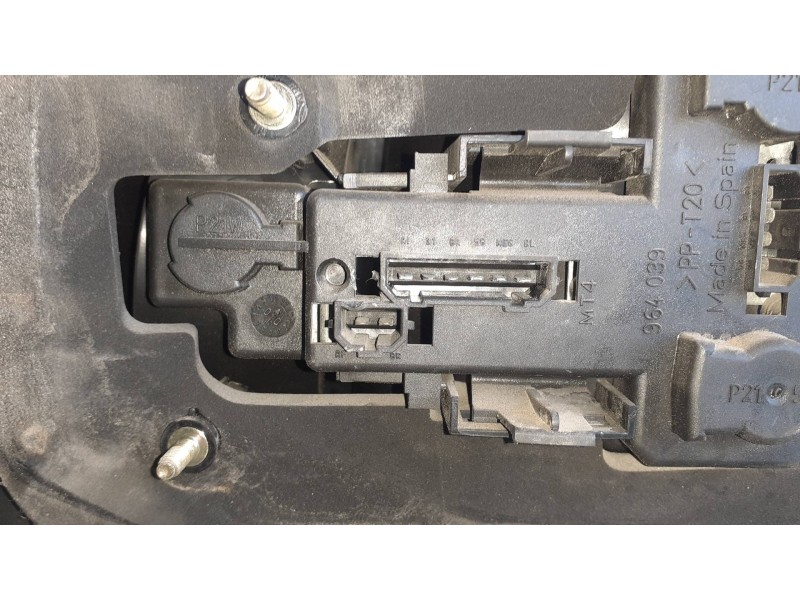 Recambio de piloto trasero izquierdo para seat ibiza (6k1) referencia OEM IAM 6K6945095J  