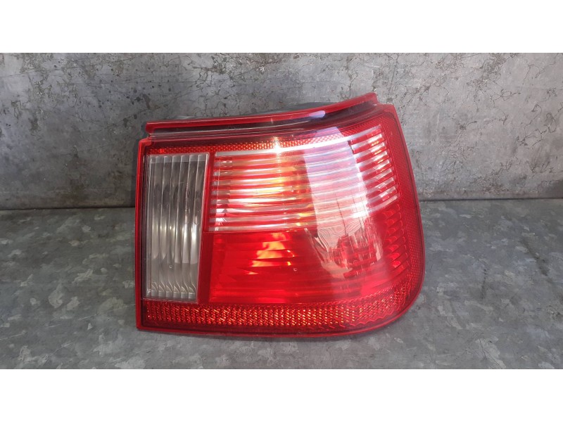 Recambio de piloto trasero derecho para seat ibiza (6k1) referencia OEM IAM 6K6945096J  