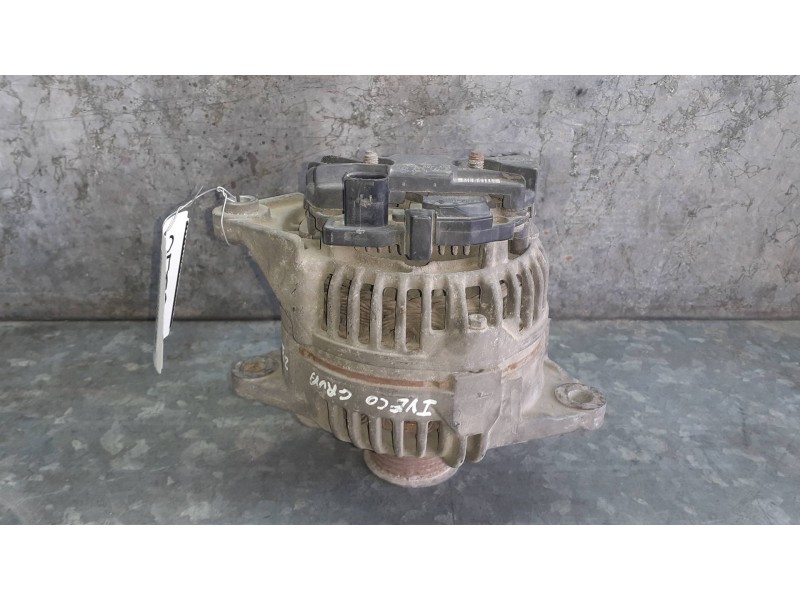 Recambio de alternador para iveco daily combi referencia OEM IAM 0124525020  